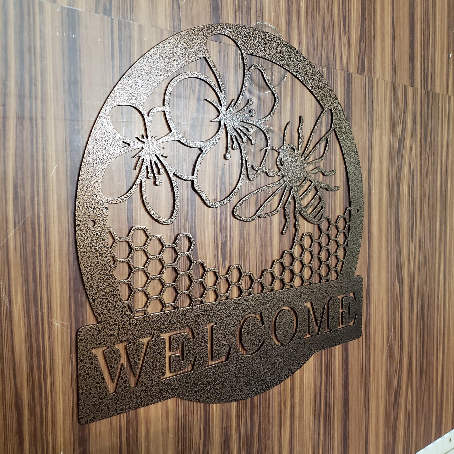Honey Bee Welcome Sign – Metal Wall Art, Bee Decor for Porch, Garden, Entryway, Custom Steel Welcome Plaque