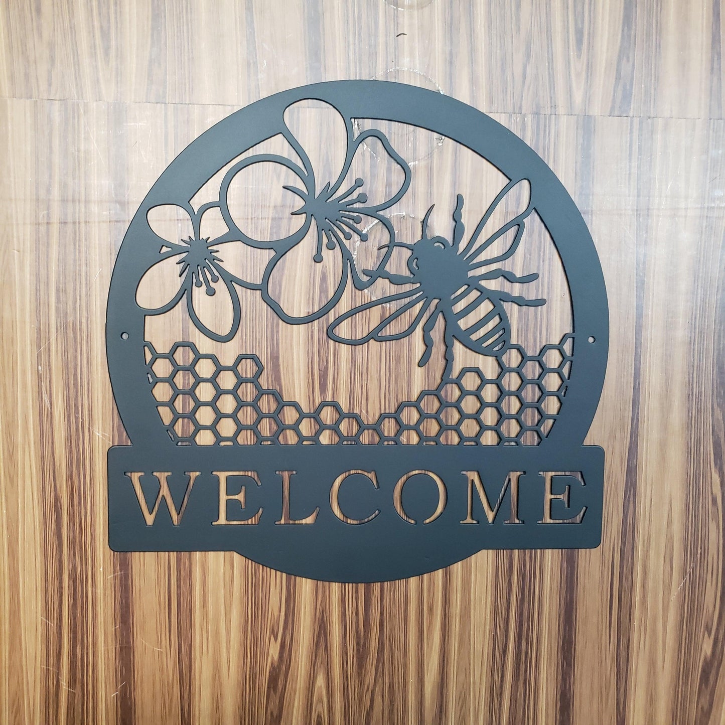 Honey Bee Welcome Sign – Metal Wall Art, Bee Decor for Porch, Garden, Entryway, Custom Steel Welcome Plaque