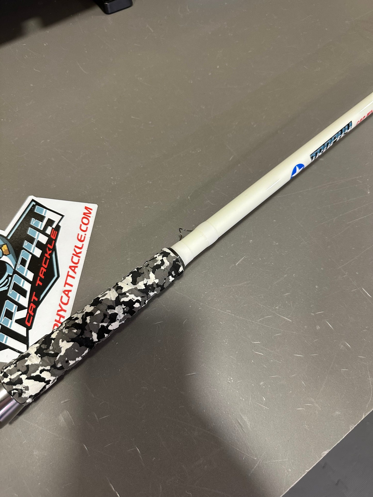 Spinning CAP White Lightning Catfish Rod