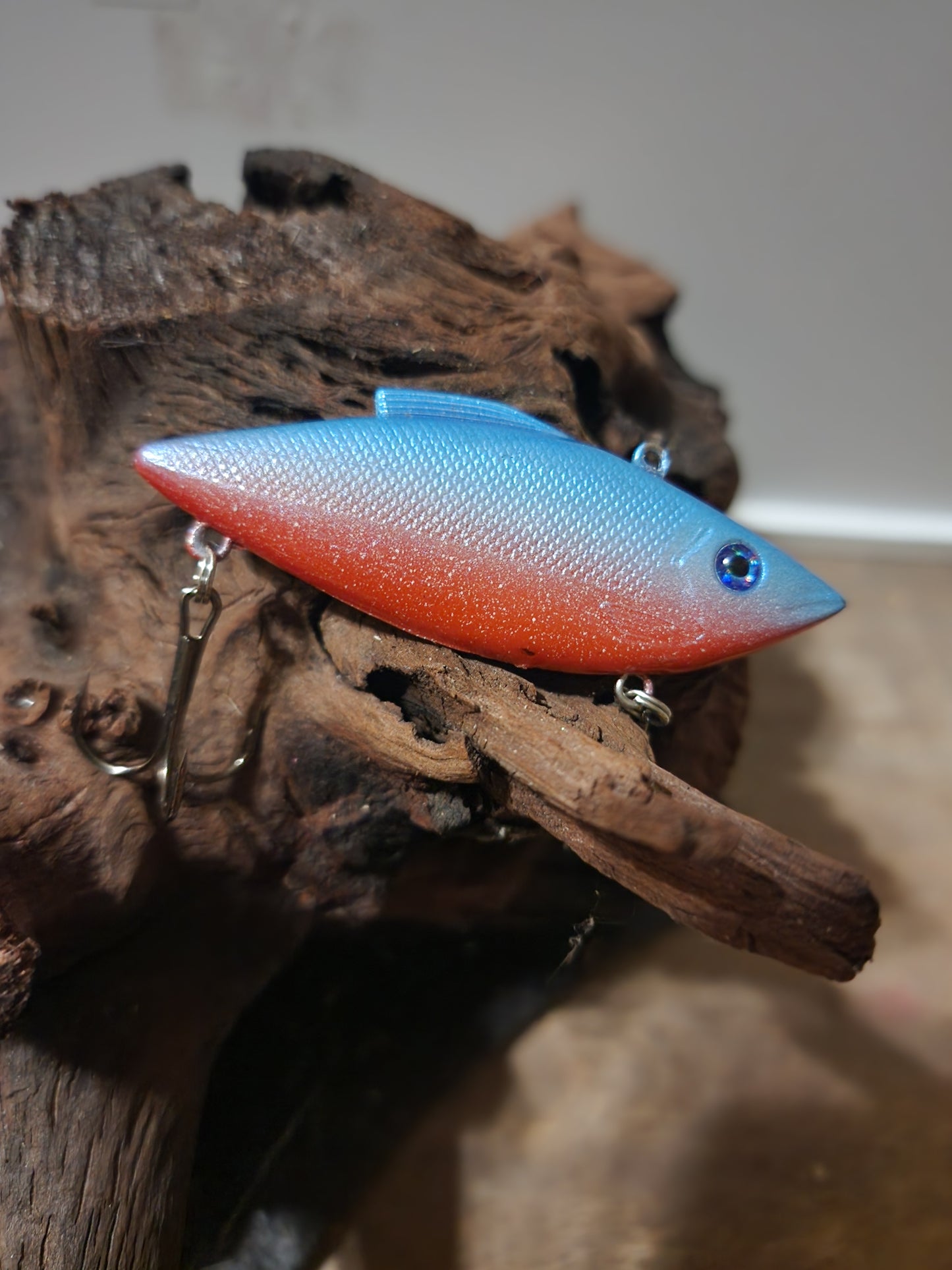 Lipless patriotic rattler